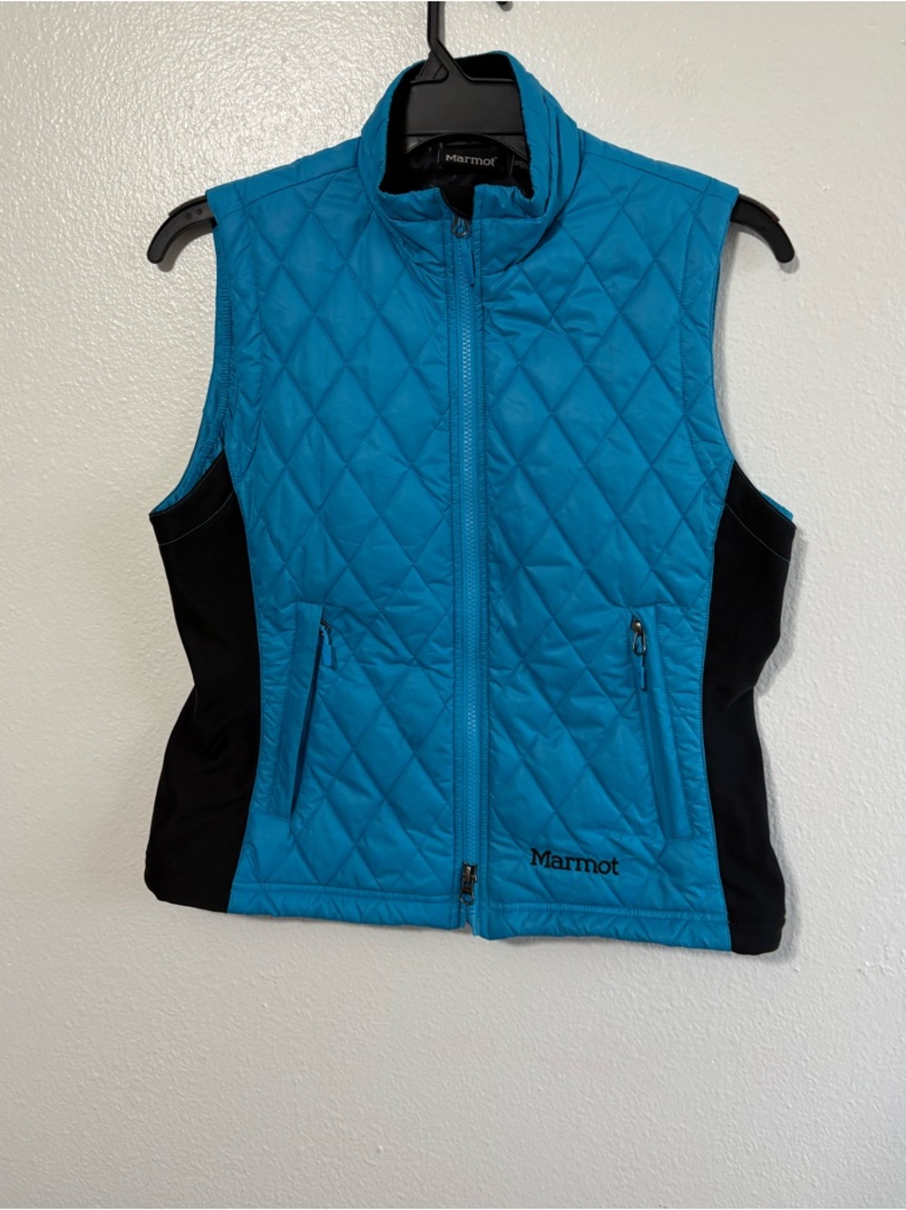 Marmot Women’s Size Medium Blue Insulted‎ Puffer Vest Outdoor Travel Hiking